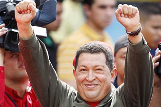 Presidente da Venezuela, Hugo Chavez, conquistou vitria poltica com aprovao de referendo; veja imagens da votao de hoje