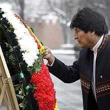 Presidente Evo Morales em visita a Moscou; ele permitiu observao internacional