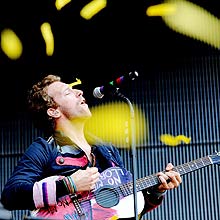 Chris Martin, vocalista do Coldplay; álbum ao vivo da banda pode ser baixado pela internet