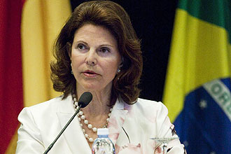 Rainha Silvia da Sucia durante visita ao Brasil; ela pediu investigao sobre passado nazista de seu pai