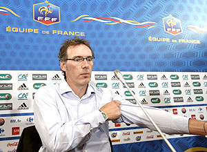 Aps fiasco na Copa, Blanc contratou um psiclogo para a seleo francesa