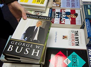 Livro de George W. Bush j bateu a marca de 1 milho de exemplares vendidos