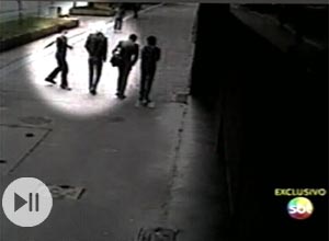 TV exibe imagens de ataque a jovens na av. Paulista; veja