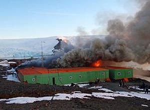 Incêndio destruiu base brasileira na Antártida