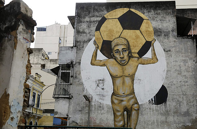 Grafite sobre a Copa do Mundo em um muro do Rio de Janeiro 