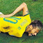 Brasil vai  semifinal, mas<br />Neymar est fora da Copa