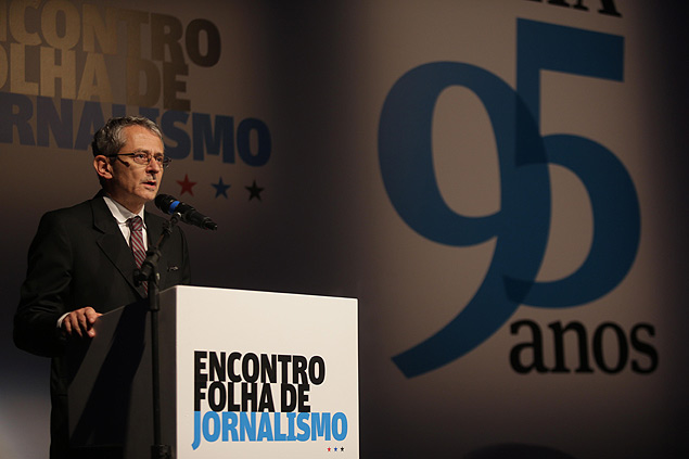 Otavio Frias Filho durante a abertura do Encontro Folha de Jornalismo