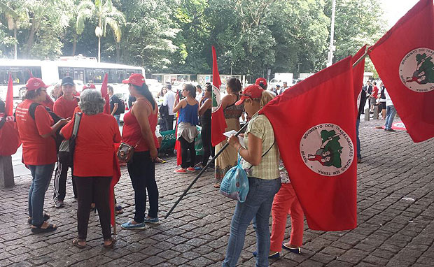 Manifestante pro Dilma no vao do Masp, Foto Joel Silva.