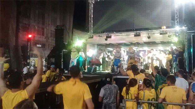Show do grupo Carreta Furaco, no palco do MBL, na Paulista