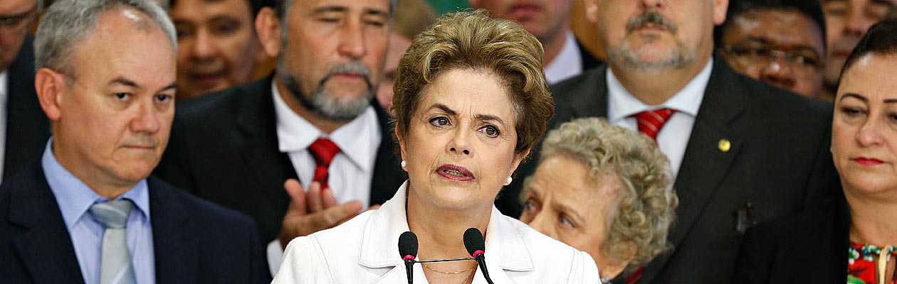 Dilma Rousseff faz pronunciamento no Palácio do Planalto e comenta decisão do Senado de afastá-la por 180 dias; vice Michel Temer (PMDB) deve assumir interinamente nesta quinta (12)