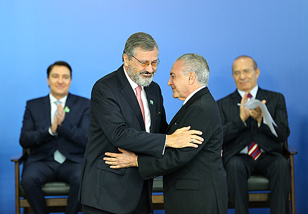 O presidente interino Michel Temer na posse do ministro Torquato Jardim (Transparência)