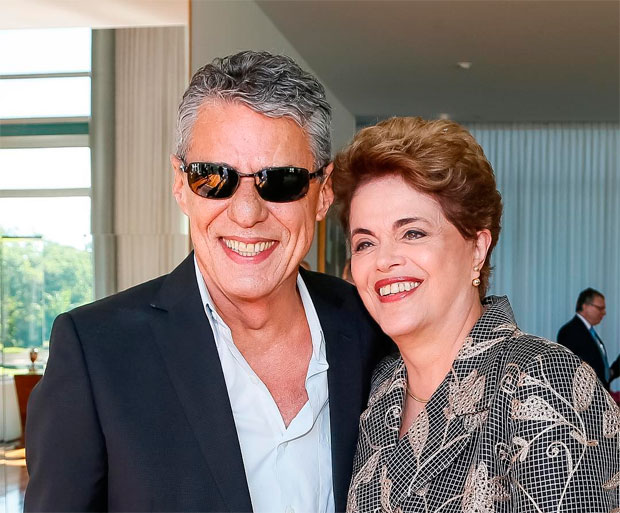 Chico Buarque com Dilma 