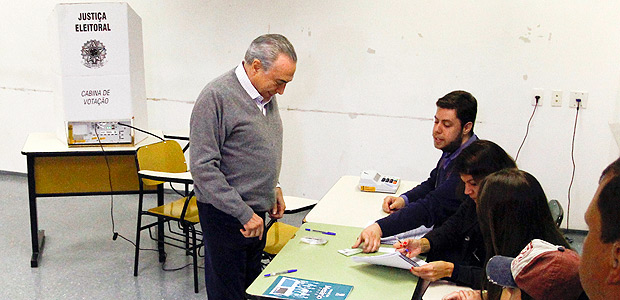 O presidente Michel Temer vota trs horas antes do previsto, em So Paulo
