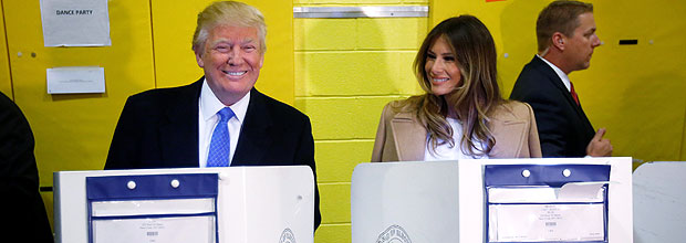 Republican presidential nominee Donald Trump and his wife Melania Trump vote at PS 59 in New York, New York, U.S. November 8, 2016. REUTERS/Carlo Allegri TPX IMAGES OF THE DAY ORG XMIT: CRA102