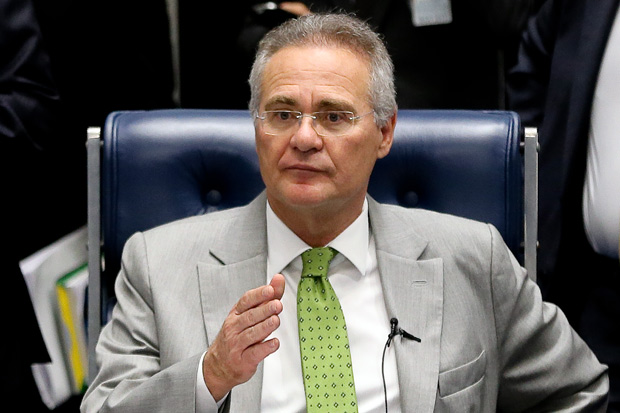 O presidente do Senado, Renan Calheiros (PMDB-AL), durante sessão de votação no plenário da Casa