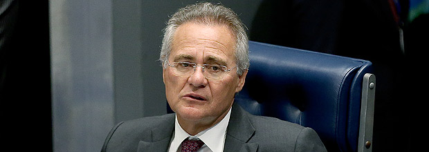 O presidente do Senado, Renan Calheiros, comanda sesso de votao no plenrio da Casa