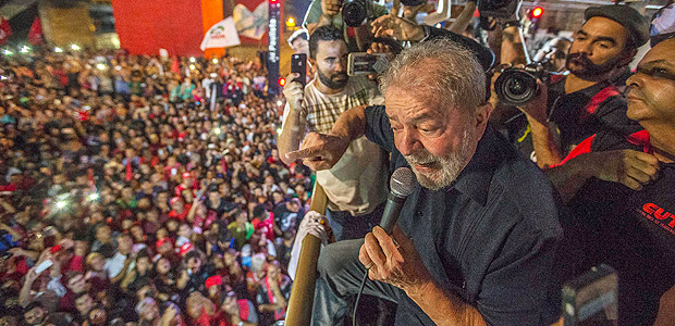 Lula participa de ato na Paulista; *veja mais fotos*