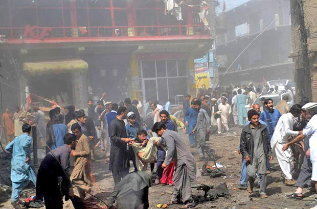 Atentado com carro-bomba deixa ao menos 22 mortos no Paquisto