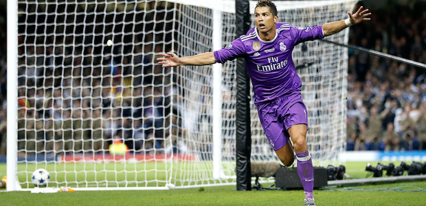 Britain Soccer Football - Juventus v Real Madrid - UEFA Champions League Final - The National Stadium of Wales, Cardiff - June 3, 2017 Real Madrid's Cristiano Ronaldo celebrates scoring their third goal Reuters / Carl Recine Livepic ORG XMIT: UK06He