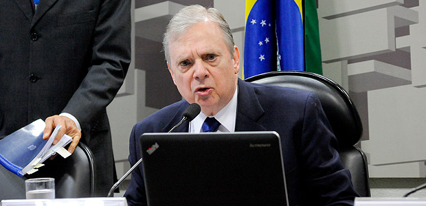 O presidente interino do PSDB, senador Tasso Jereissati (CE)