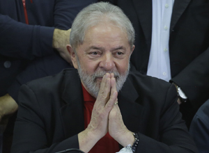 Nelson Antoine/Folhapress El juez Moro bloquea más de R$ 9 millones de fondos de pensión de Lula