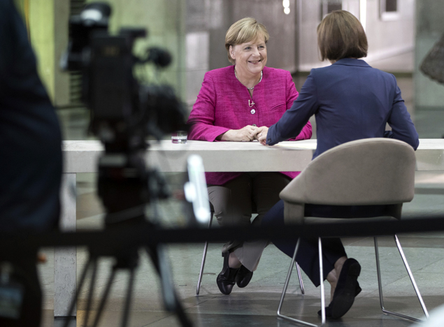 Angela Merkela, chanceler da Alemanha reeleita no último domingo (24) durante entrevista realizada em agosto