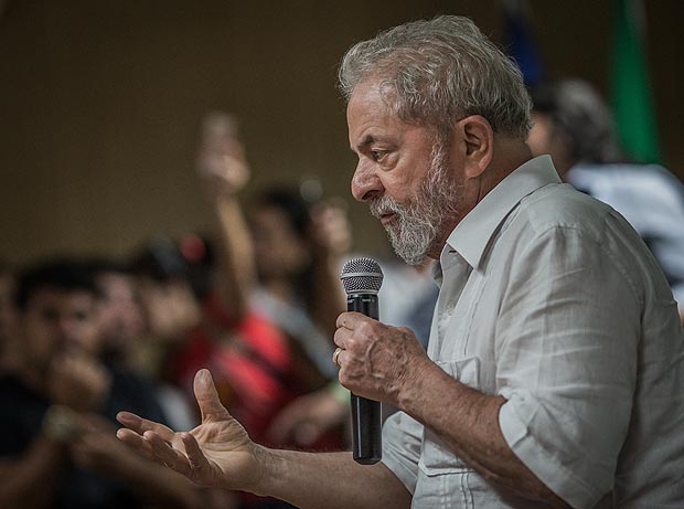 SAO LUIS MA, BRASIL, 05-09-2017: O ex presidente Lula visita o POrto de Itaqui, junto com o governador do Estado Flavio Dino. (Foto: Bruno Santos/ Folhapress) *** FSP-PODER *** EXCLUSIVO FOLHA***