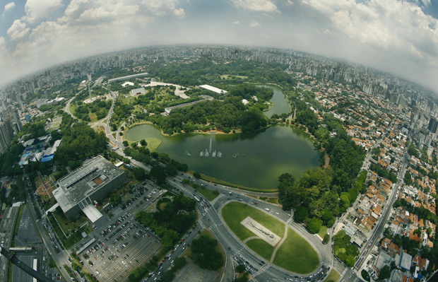 Sao Paulo, 16.01.2014 - Vista aerea do parque do Ibirapuera na zona sul de SP. Foto: Fernando Donasci/Folhapress***EXCLUSIVO****