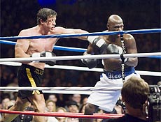 Ator norte-americano Sylvester Stallone sobe ao ringue novamente em "Rocky Balboa"