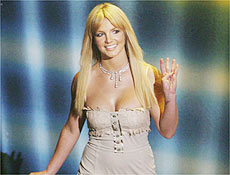 Britney Spears participa do American Music Awards em novembro do ano passado