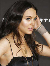 Lindsay Lohan se envolveu em acidente de carro no fim de semana