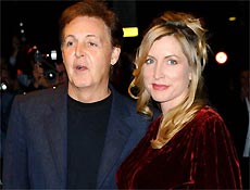 Paul McCartney e a ex-mulher, Heather Mills, em evento em Londres quando ainda casados