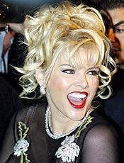 A coelhinha da playboy Anna Nicole Smith, 39, que morreu em Miami