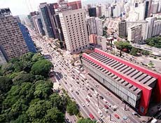 Vista area da avenida Paulista, em So Paulo; cidade  epicentro cultural do pas, diz o "NYT"