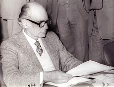 Luigi Comencini (na foto, em 1972) foi um dos pais da comdia italiana dos anos 1950 e 1960