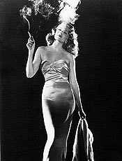 Como Gilda, Rita Hayworth fuma em diversas cenas do clssico