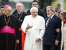 Presidente Lula e primeira-dama Marisa receberam papa em Guarulhos na quarta-feira
