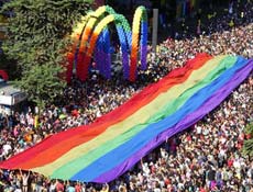 Parada gay est marcada para o prximo dia 25 de maio, em So Paulo