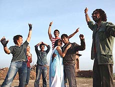Cena do filme "Rang de Basanti", suspense poltico sucesso de arrecadao em 2006