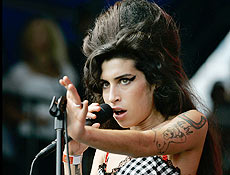 Amy Winehouse lança "Told You I Was Trouble", DVD que traz show realizado em abril