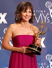 Sally Field venceu o Emmy de melhor atriz em srie dramtica