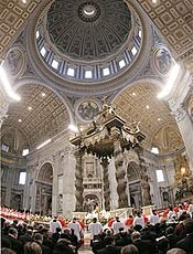 Vista interna da basílica; desenho de Michelangelo foi encontrado