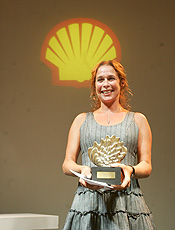 Andrea Beltro  a melhor atriz do 20 Prmio Shell de Teatro do Rio