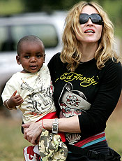 Madonna que adiar audincia sobre adoo de David Banda no Malau
