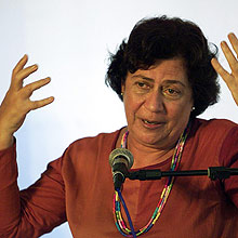Ana Maria Machado (foto) estava no país para congresso, assim como Lygia Bojunga