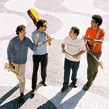 Quarteto tenta sorte em NY em "Os Desafinados", novo longa-metragem de Walter Lima Jr.