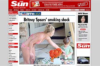 Tablóides internacionais como o "The Sun" publicaram hoje (30) fotos do filho de Britney Spears, Sean Preston, brincando com os cigarros de sua mãe