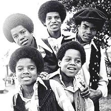 Michael integrou o Jackson 5 aos cinco anos e logo ganhou destaque no grupo