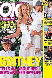 Britney Spears posa para capa com Sean (esq.) e Jayden (no colo)