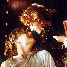 Leonardo DiCaprio e Kate Winslet em "Titanic"